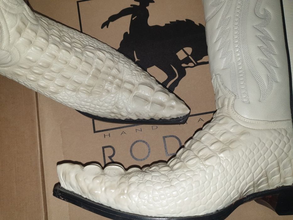 Vand cizme cowboy din piele de crocodil
