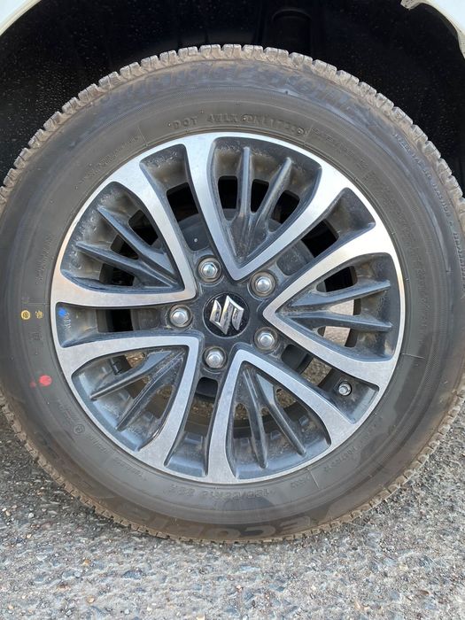 Продается семейный автомобиль