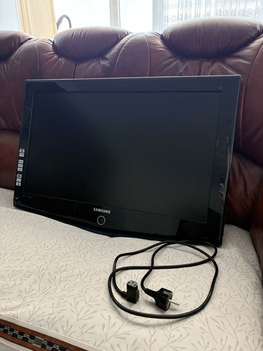 Продам телевизор Samsung 32”