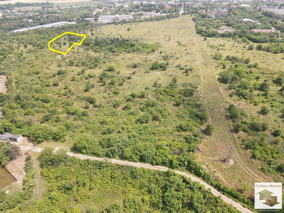 Продава се Парцел в Горна Оряховица - 11547 кв.м за 21 €/кв.м - Снимка #2