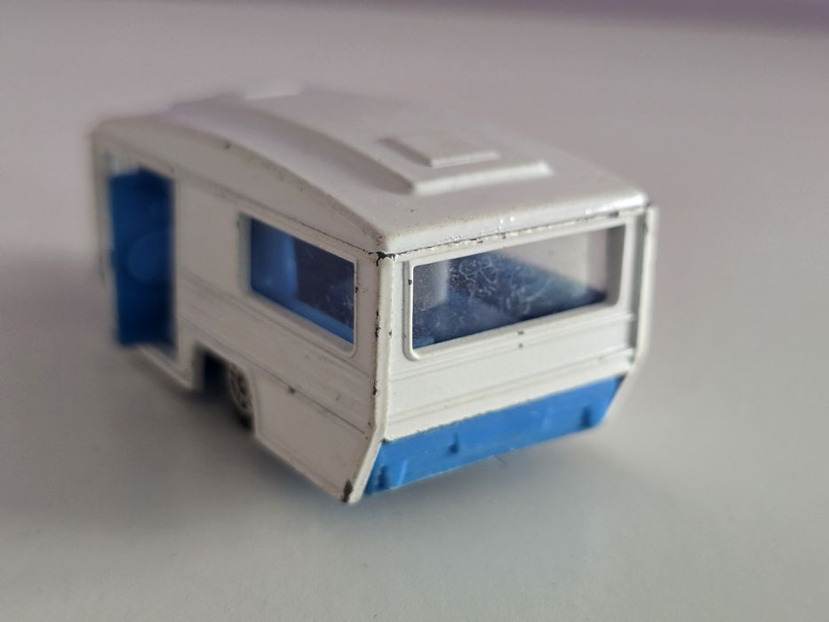 Macheta Rulotă corgi