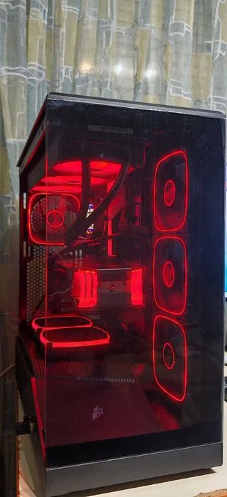 ТОП Геймърско PC Ryzen 5 9600X/32Gb/1TB SSD/RD 6900XT 16Gb/Гаранция