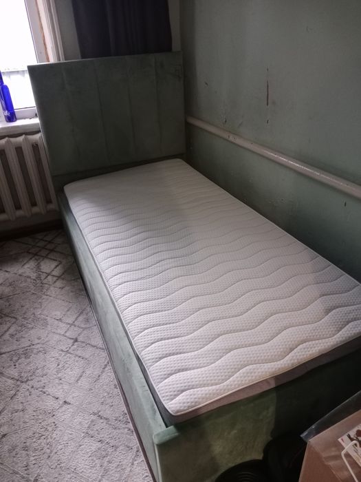 Продам кровать 2м на 90см