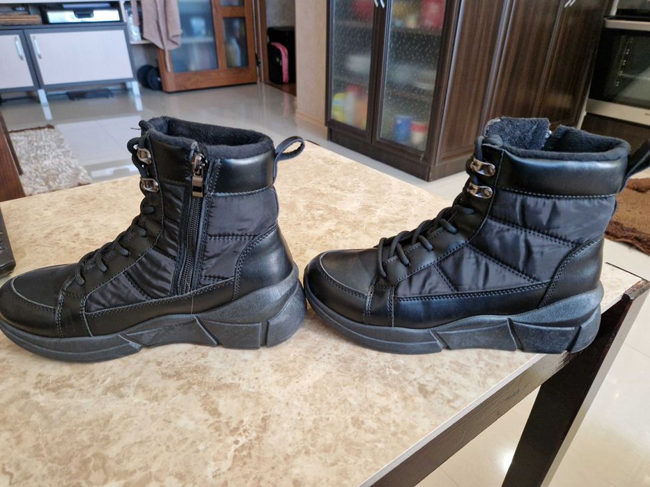 Зимни дамски боти