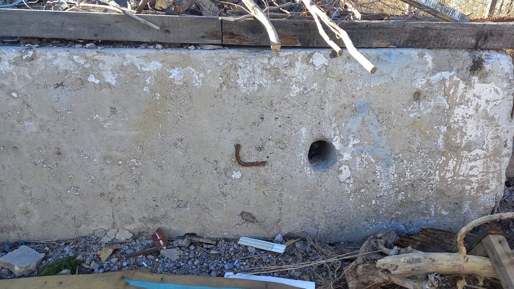 Бетонные блоки, плиты