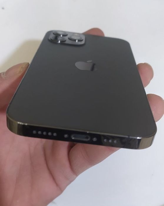 Iphone 12 pro sotiladi