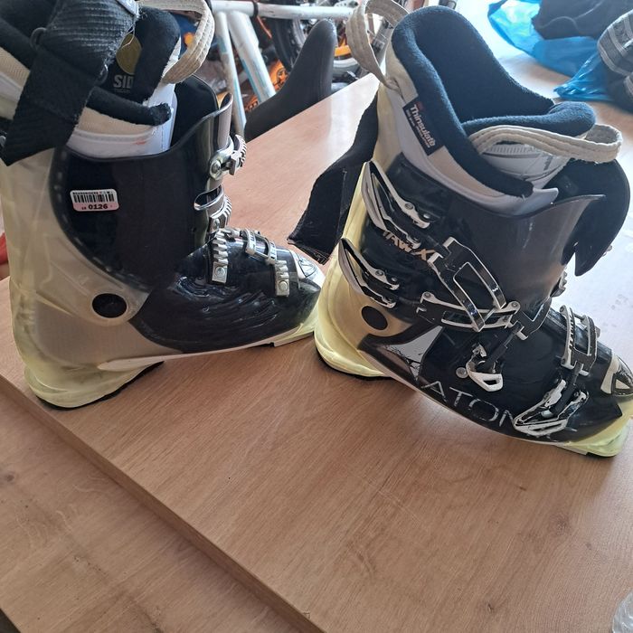 ски обувки атомиг