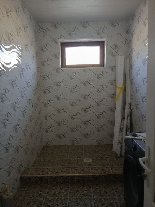 Zabzi poya yangi qishloq 6sotix yer hovlisi bitgan yevro remont