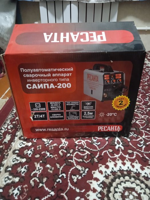 Продам полуавтоматический сварочный аппарат Ресанта саипа 200.
