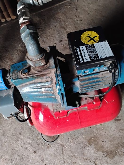 Vand hidrofor pentru gradina 1000W, 50l/min, H refulare 45 m, vas 24 L