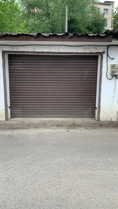 Garaj Ultracentral Suceava usa electrica 28 m.p de vanzare