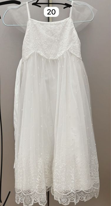 Платья на праздник 6-7 лет