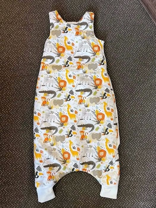 Спални чувалчета с крачета от 22.80 € / 44.59 лв