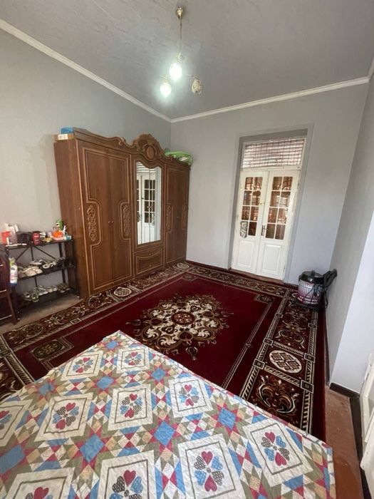 Дом 4 соток 2х этажный 10 комнат Трикотажка 65 школа