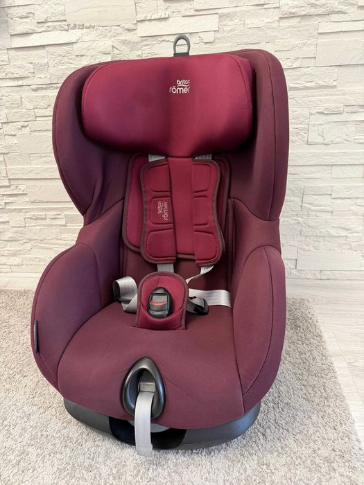Scaun auto pentru copii Britax Romer, Trifix2, i-SIZE, Burgundy 15 luni-4 ani, 76-105 cm, 9-22 kg