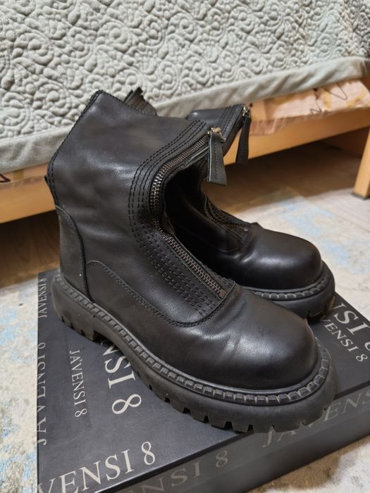 Продам демисезонные сапоги