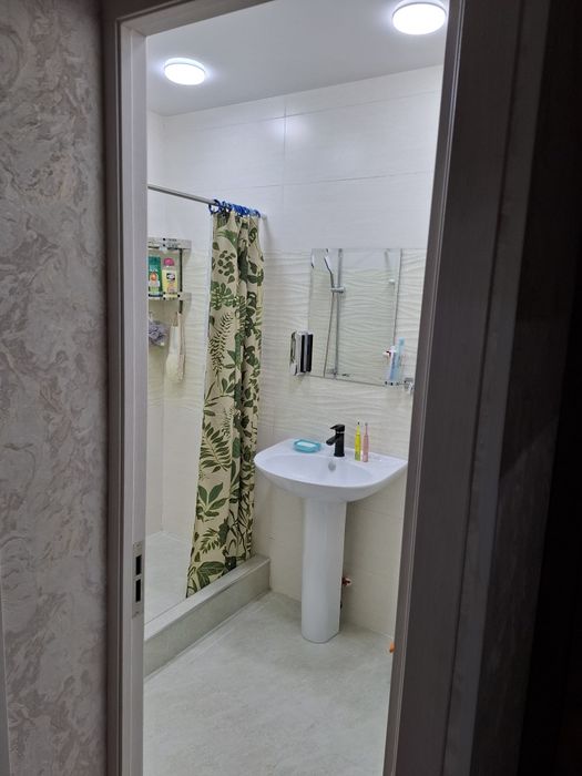 3/3/9 Uy sotiladi Massiv Straitel