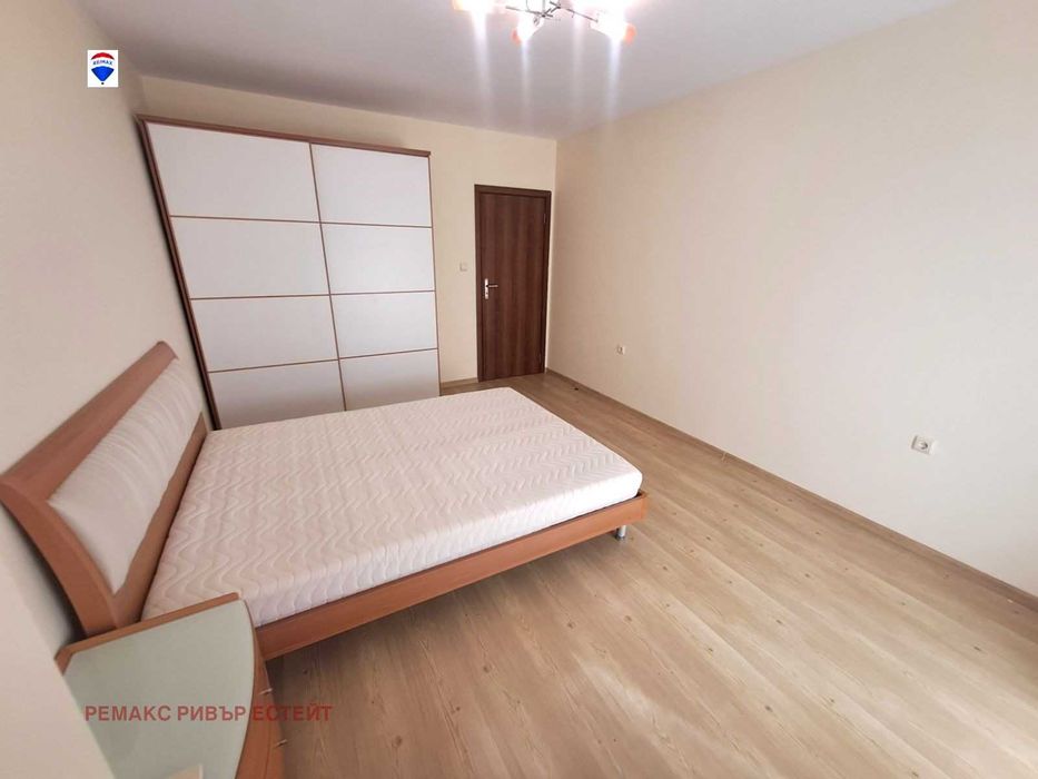 Дава се под наем Двустаен апартамент в Русе, Център - 73 кв.м за 382.5 € - Снимка #6