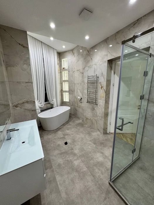 Сдается шикарый уютный дом на 7 соток,на Центр Луночарского (н788)