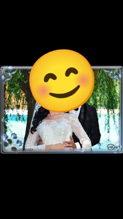 Бяла булченска рокля