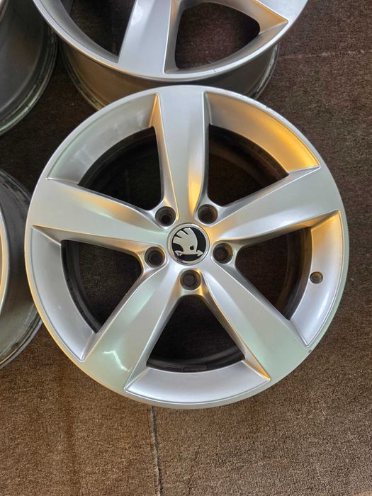 4 Jante Aliaj 5x112 17'' 7J ET 39 OEM VW Touran Sharan Caddy Golf Passat Tiguan T-Roc / Skoda Octavia Karoq Superb YETI