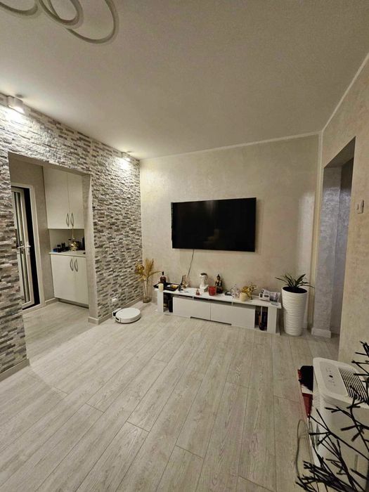 Apartament doua camere Lic. Mircea Eliade