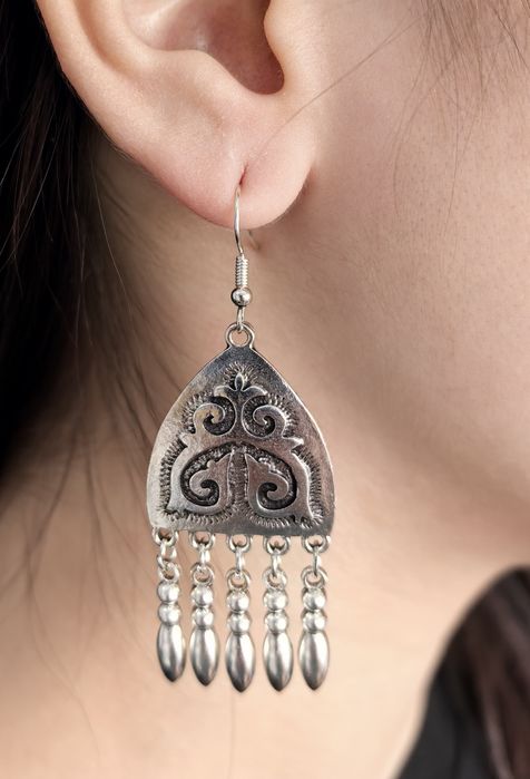 Серьги в национальном стиле