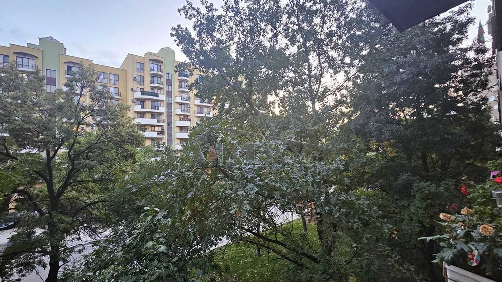 Продава се Тристаен апартамент в Пловдив, Въстанически - 99 кв.м за 1616 €/кв.м - Снимка #14