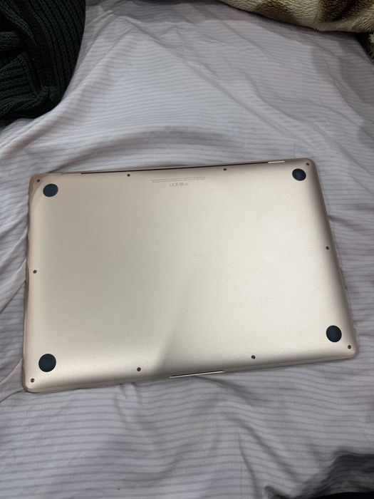 Продается Macbook Air M1 8GB