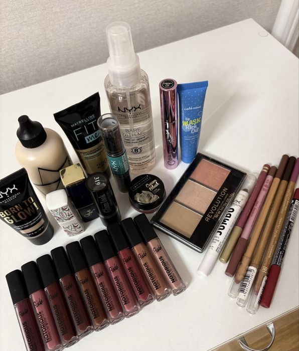 Продам кейс визажиста + б/у косметика
