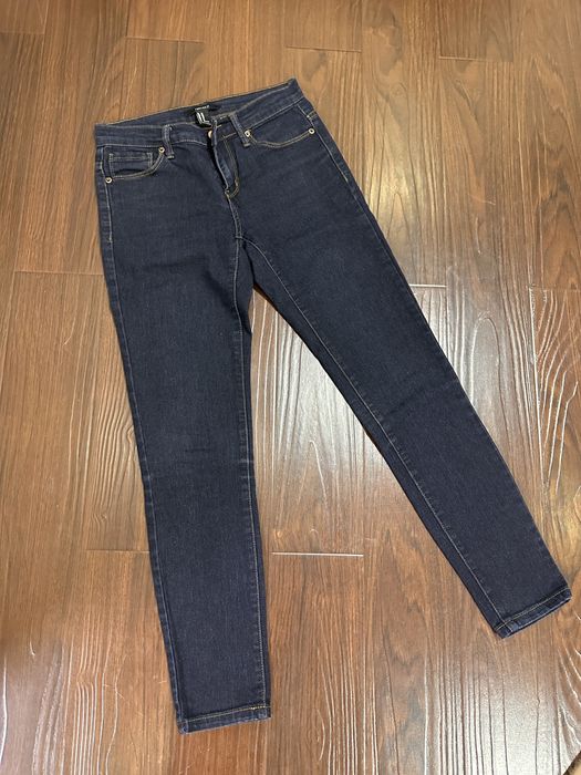 Джинсы женские