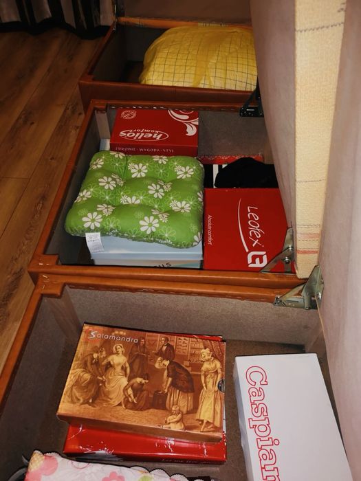 Canapea modulara extensibila