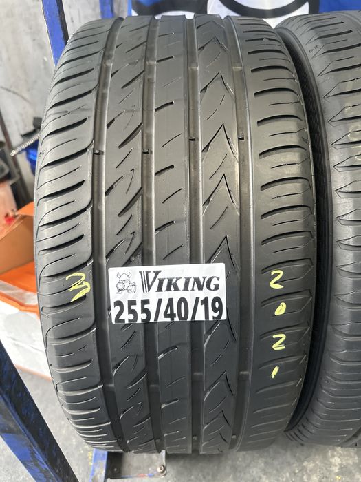 255/40/19 Viking