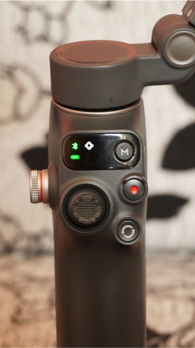 DJI Osmo Mobile 7P –DJI Mic Mini предавател