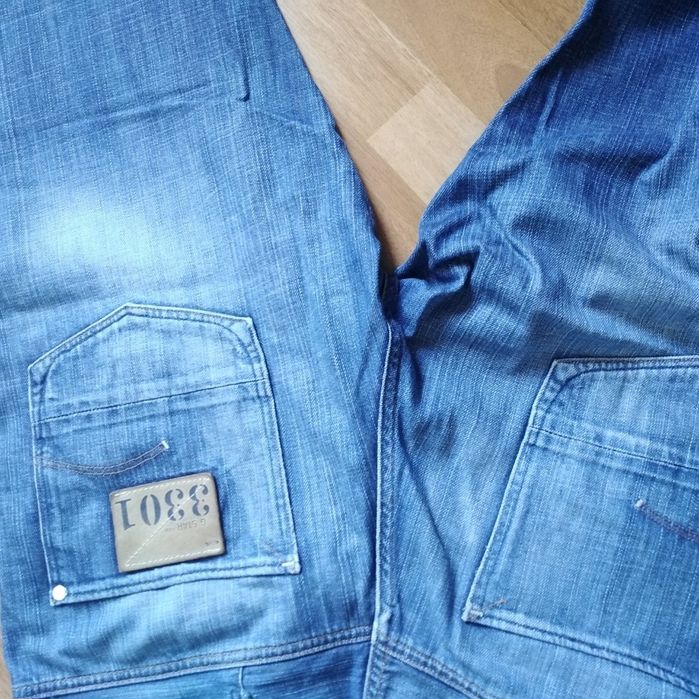 Vând blugi de calitate 34 xl,stare foarte buna