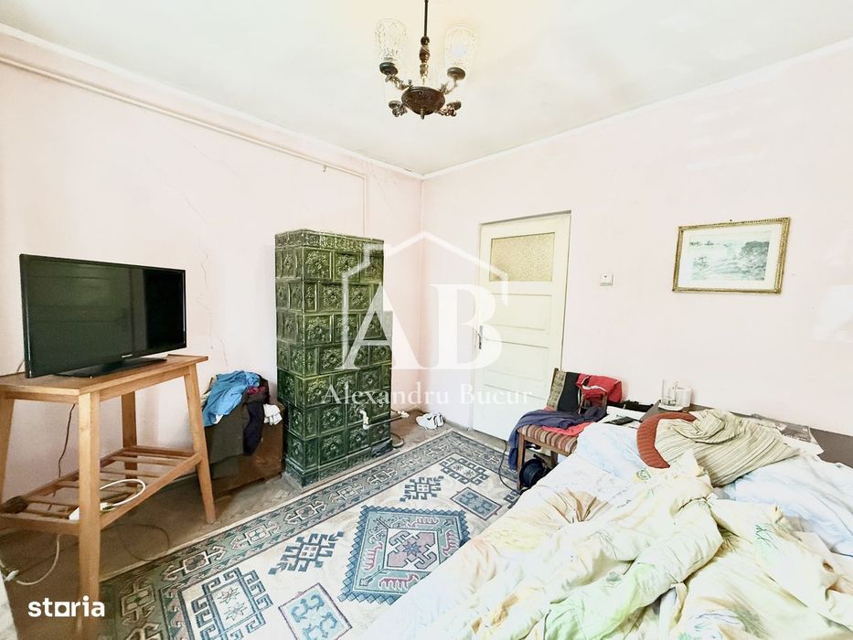 Casă de vânzare - Dărmănești - Teren 860mp - Pomi fructiferi