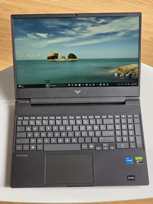 Геймърски лаптоп HP Victus 15-fa2700ng (B7VJ7EA)