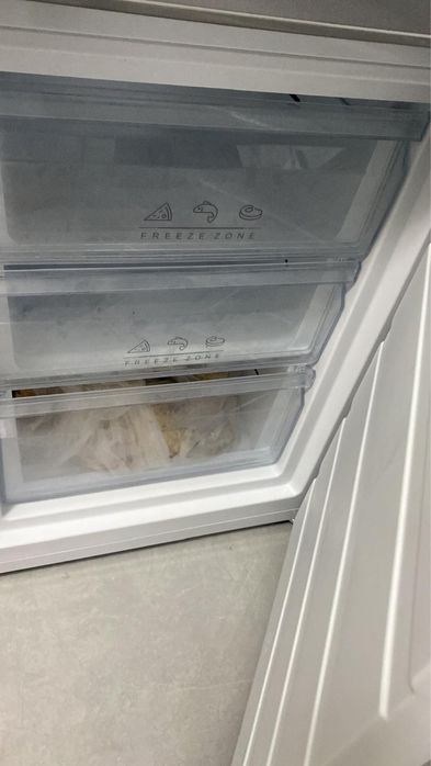 Продам холодильник новый