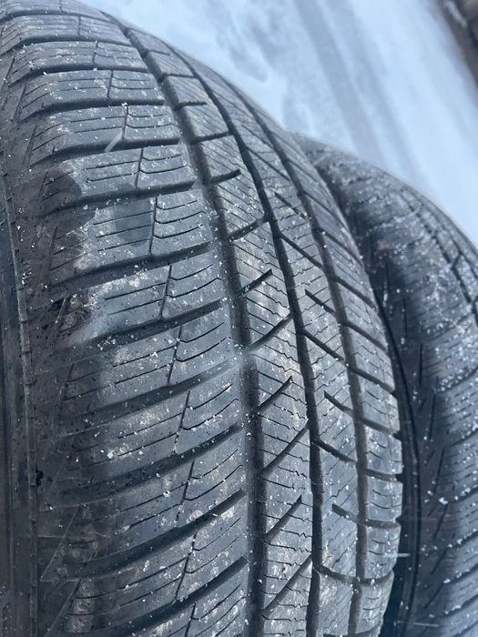 Cauciucuri de iarnă 235/55/18 dot 2020
