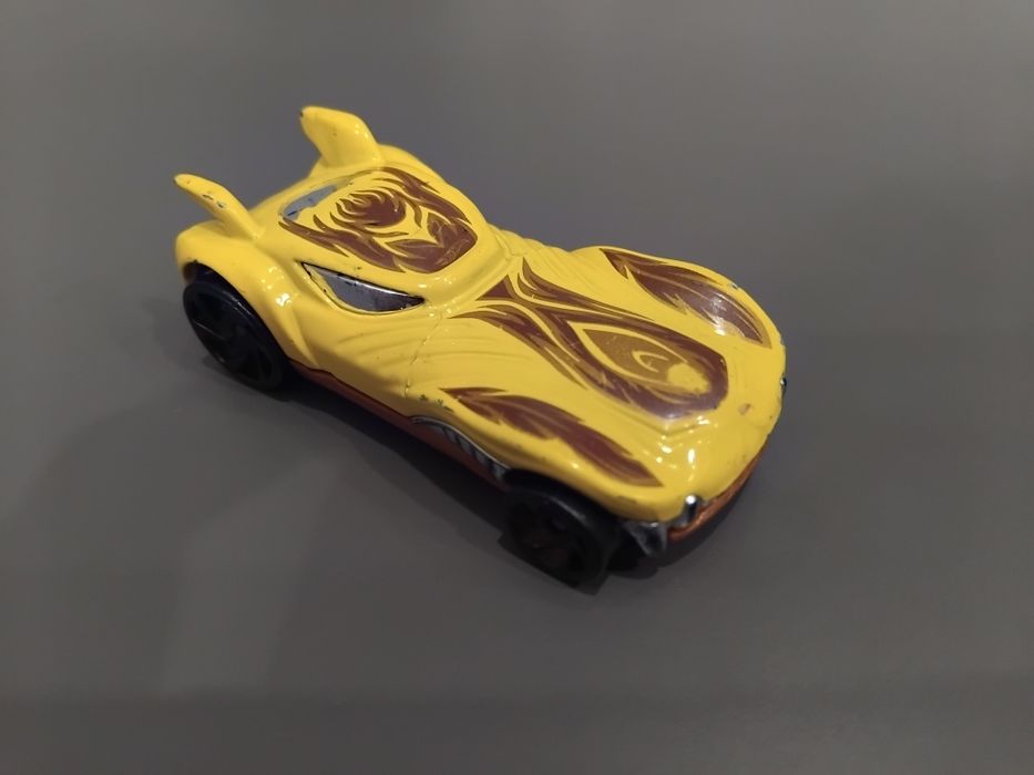 Машинки Hot Wheels