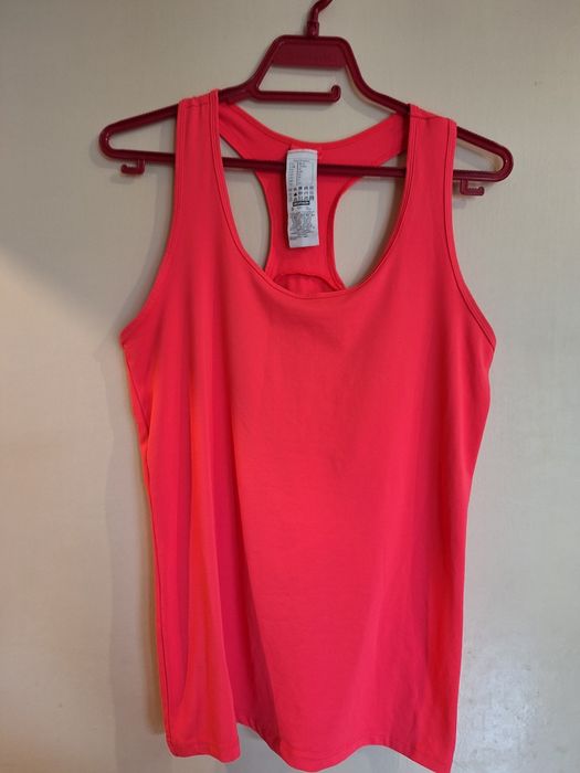 Спортни дрехи за жени