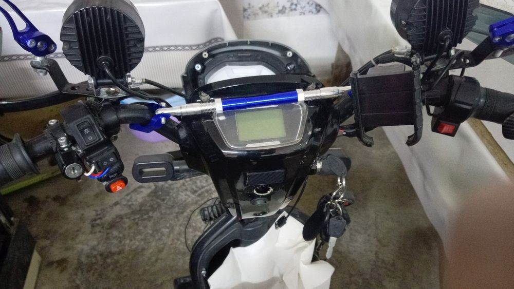 Скутер SK8 350w 60ah