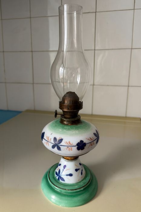 Старинна газена лампа Cristal Patent, Ръчно рисувана Отлично състояние