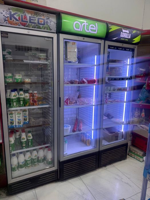 Muzlatgichlar.3ta stoyka sovutgich va 1 muzxonali muzlatgich