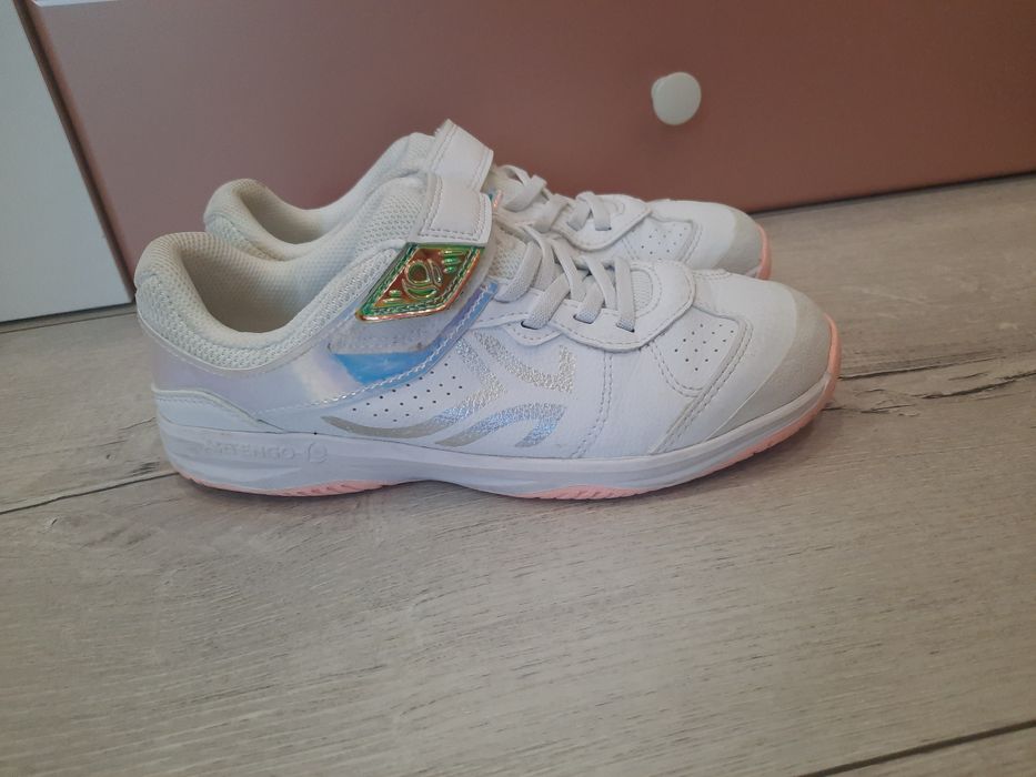 Спортни обувки за момиче 36 номер