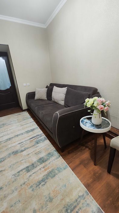 Продам 5 комнатную квартиру