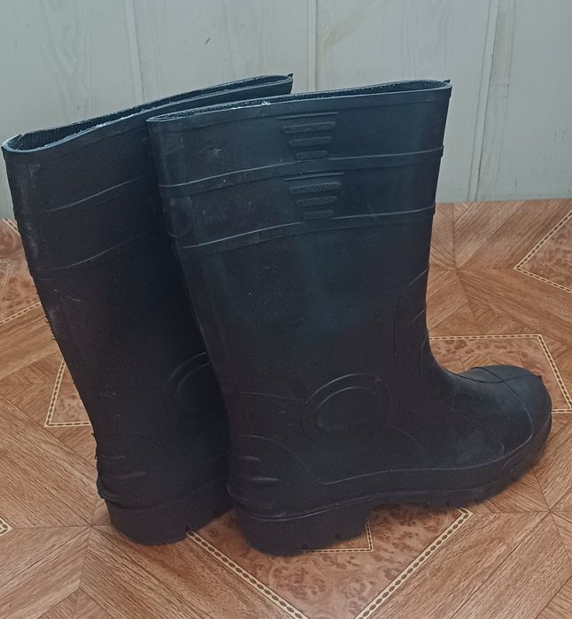 Продам Сапоги резиновые р44