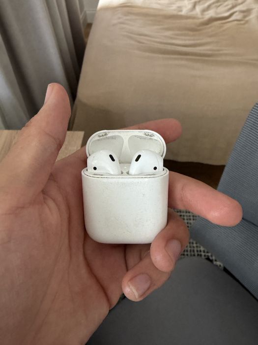 Наушники airpods
