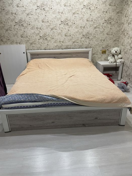 Кровать с тумбой