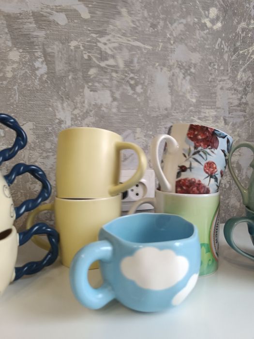 Продам кружки целые